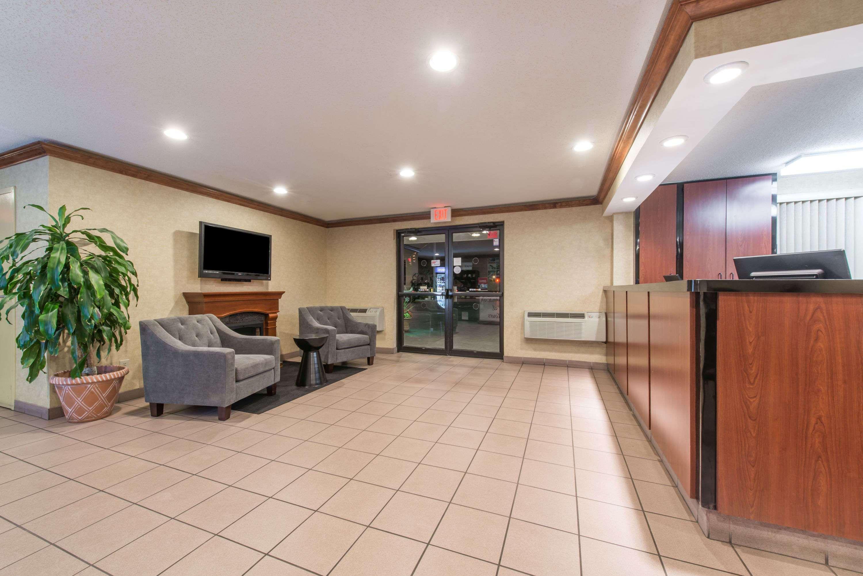 Hotel Super 8 By Wyndham Niagara Falls